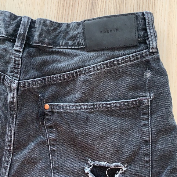 H&M Denim faded black jean shorts - Picture 3 of 7
